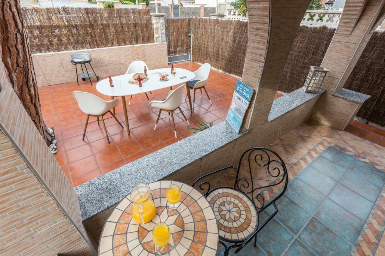 Willa Casa Samara Castelldefels Zewnętrze zdjęcie